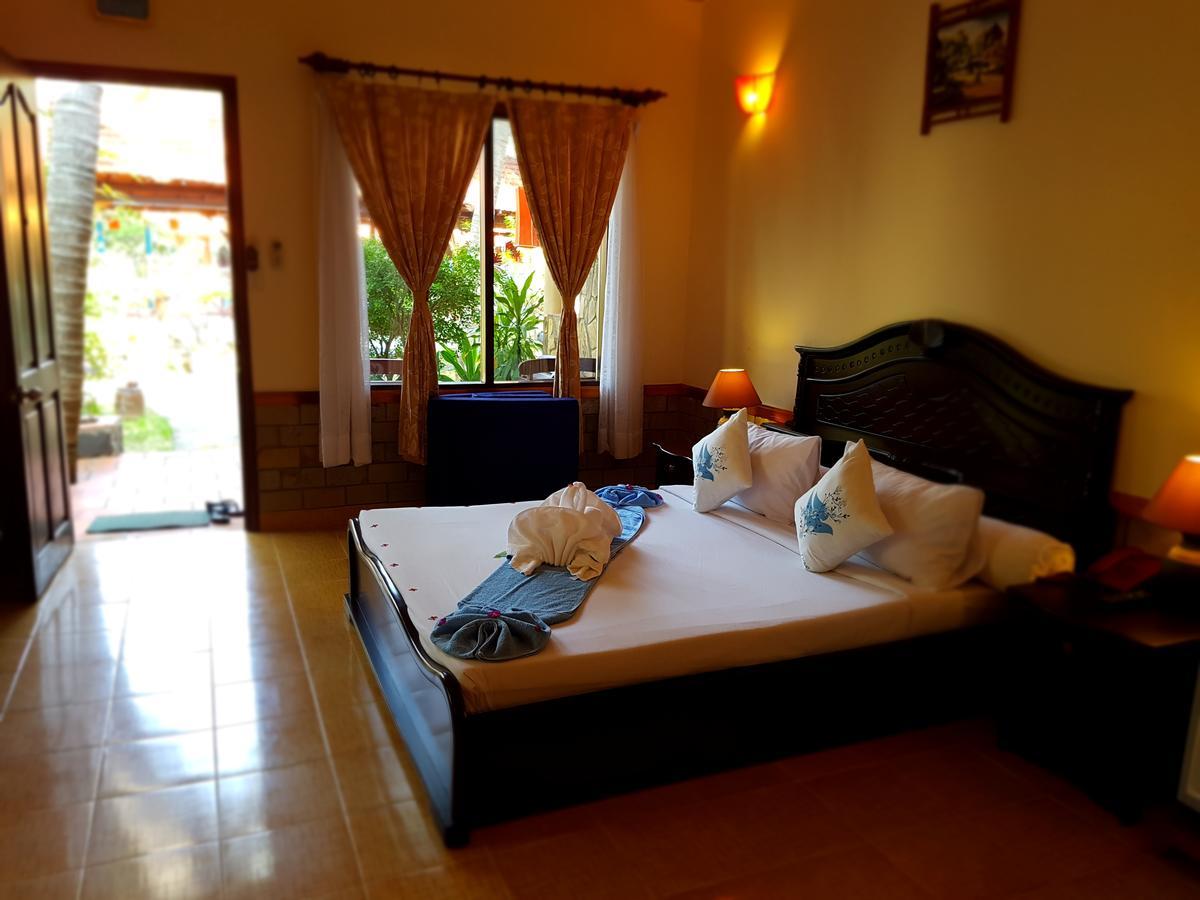 Vinh Suong Seaside Hotel And Resort Phan Thiet Exterior photo