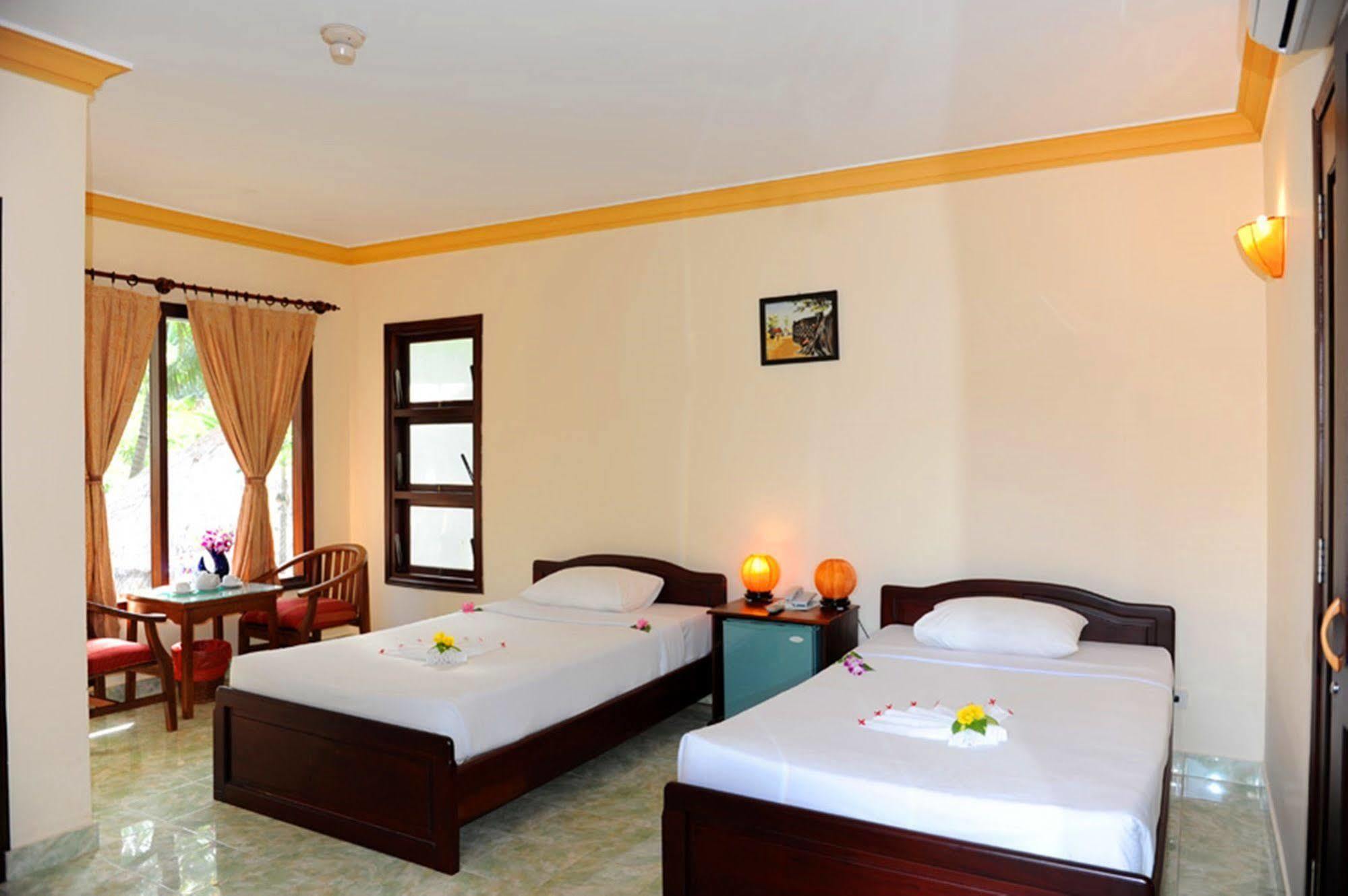 Vinh Suong Seaside Hotel And Resort Phan Thiet Exterior photo